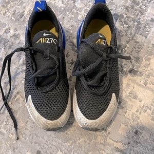 Boys Nike Air size 12.5. Little Boys